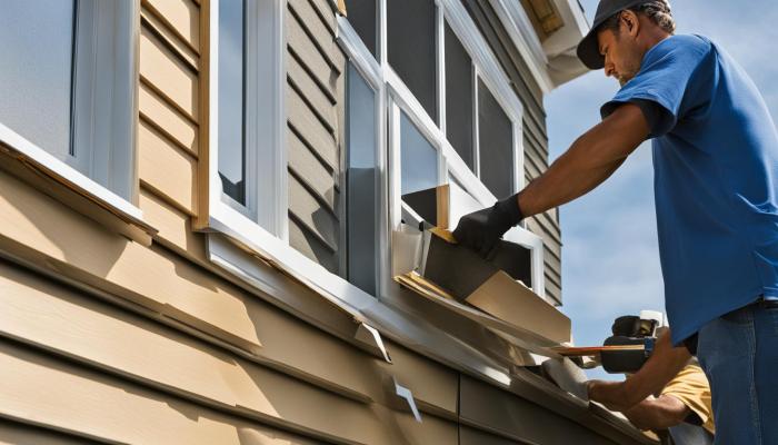 Complete Guide for Your Home's Siding Installation | Deem House